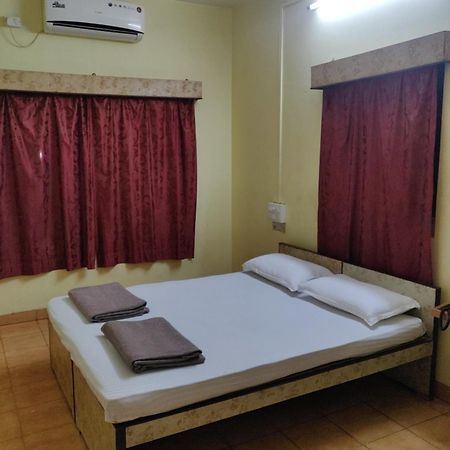 Shraddha Lodge Ratnāgiri Exteriér fotografie